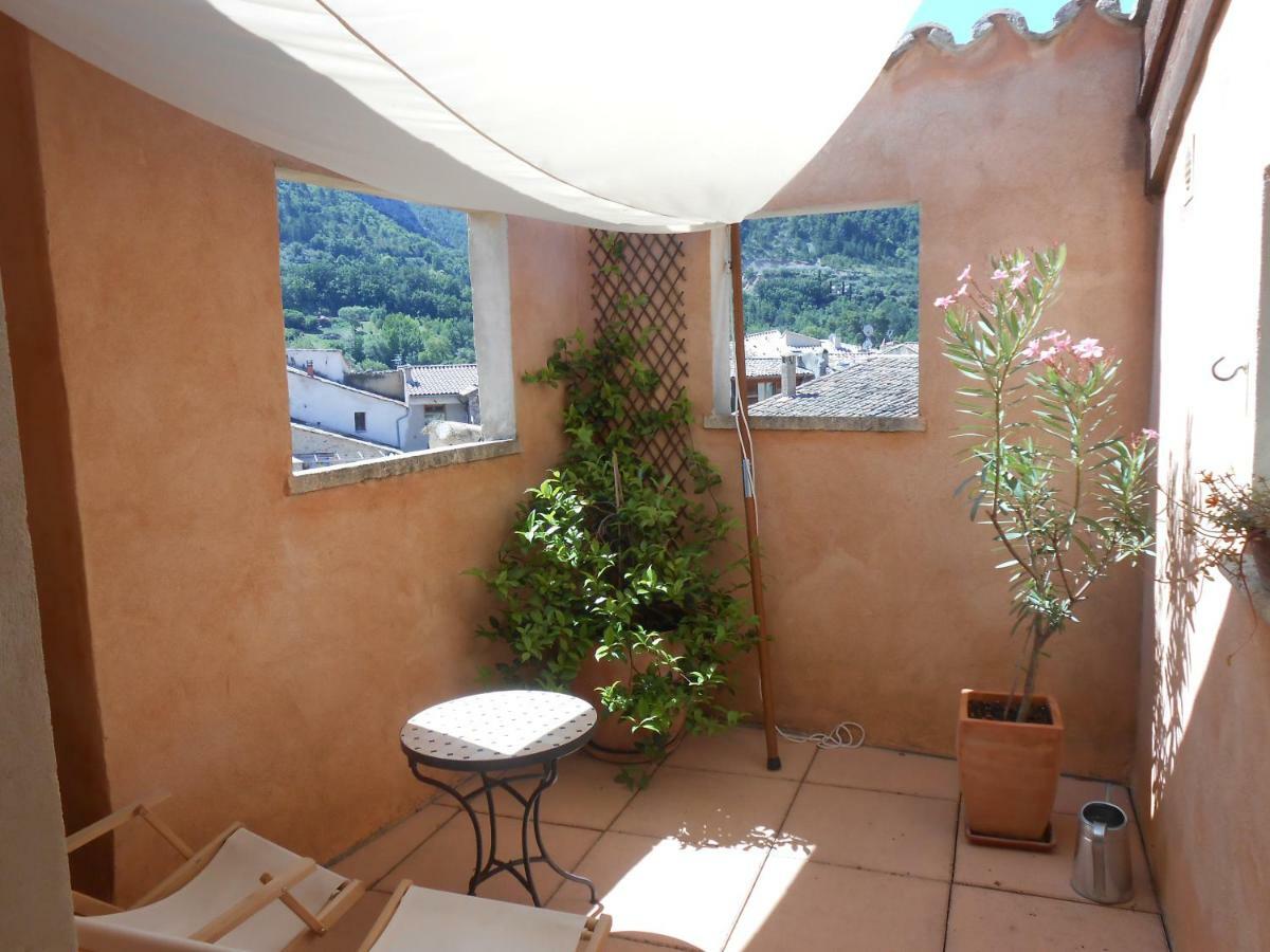 La Maison Derriere La Fontaine Buis-les-Baronnies Exterior foto