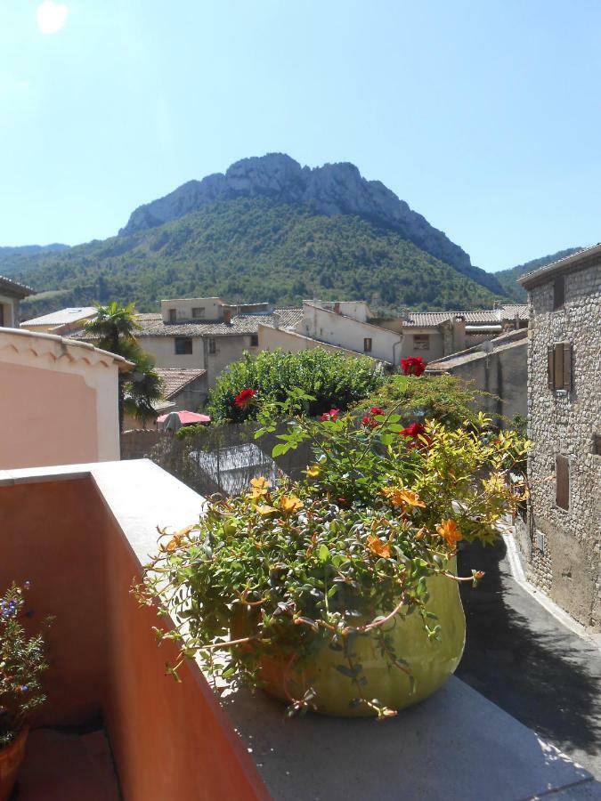 La Maison Derriere La Fontaine Buis-les-Baronnies Exterior foto